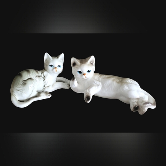 Vintage Bone China Cat Figurines  Set of Two - Picture 1 of 14
